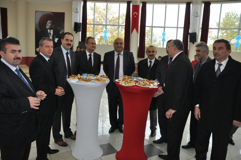 B�RL�K VE BERABERL�K ���NDE B�R BAYRAM DAHA KUTLADIK 