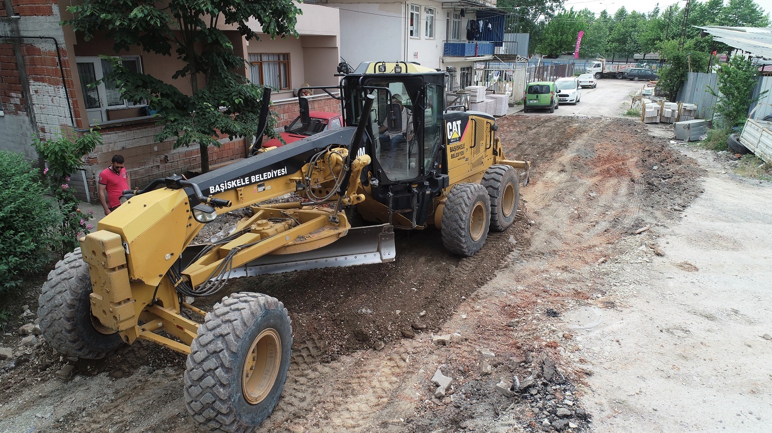 Uzun mrl Beton Yollar Yapyoruz