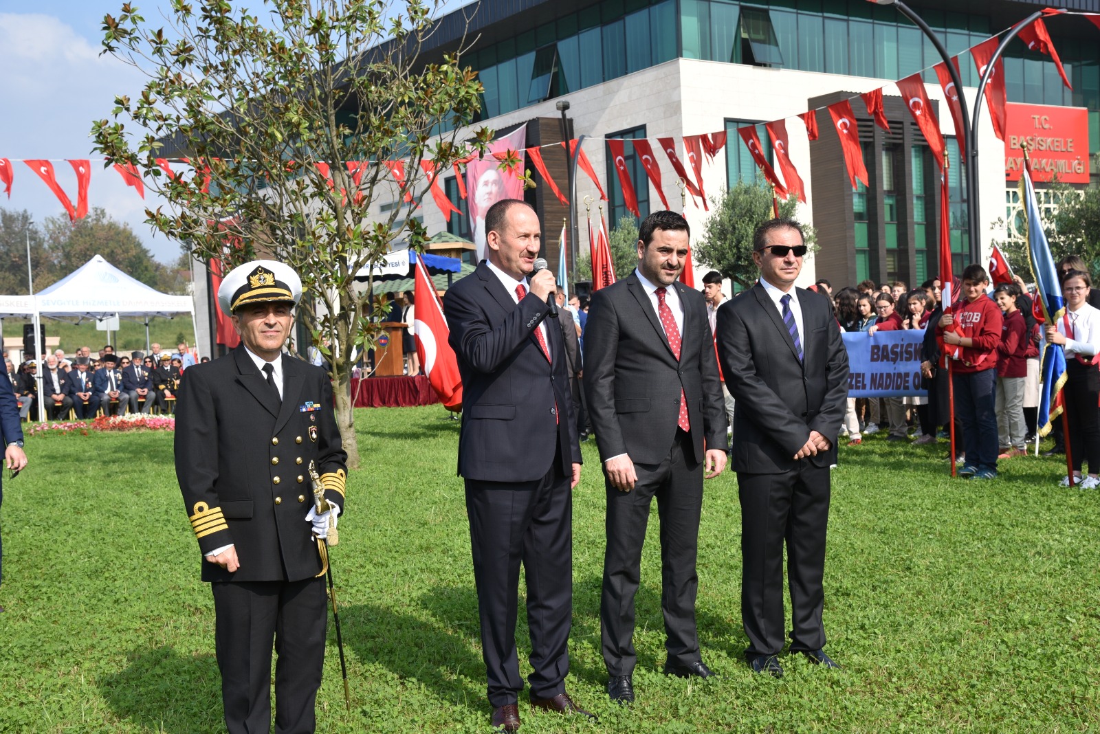 Cumhuriyet Bayram Youn Katlmla Kutland