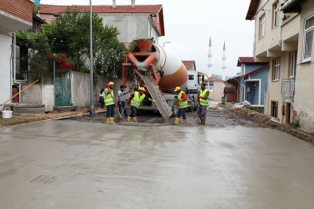 500 METREDE BETON YOL ALIMASI