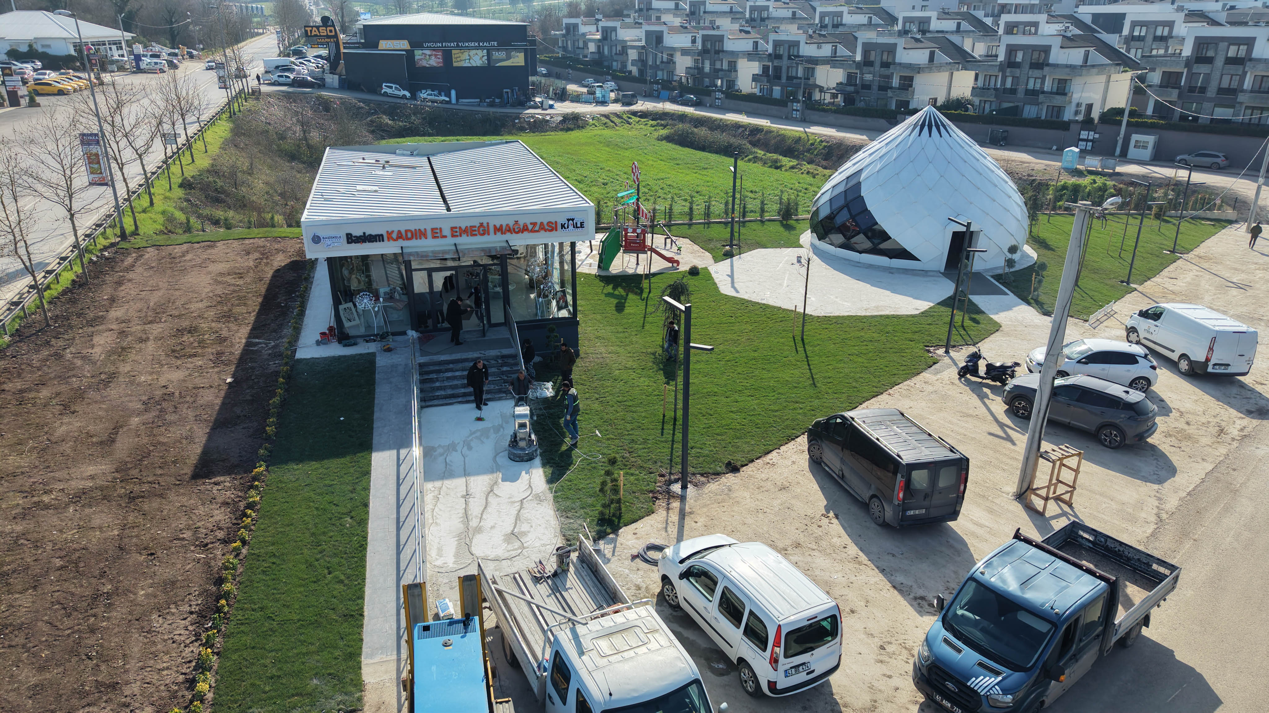 Ba�iskele�de Bakan G�kta���n Te�rifiyle Toplu A��l��