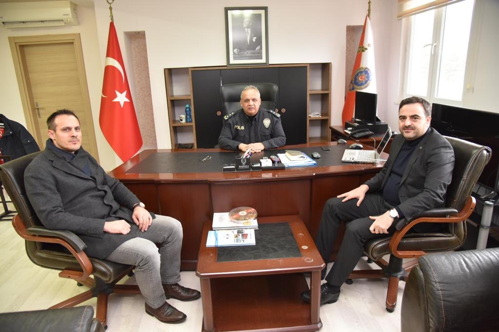 Bakan zlden Turhan Aksoya Hayrl Olsun Ziyareti