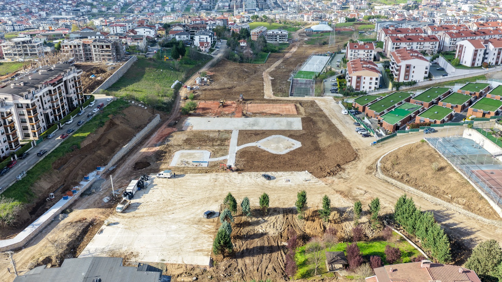 Esteti�in Do�ayla B�t�nle�ti�i Ye�ilyurt Millet Bah�esi 