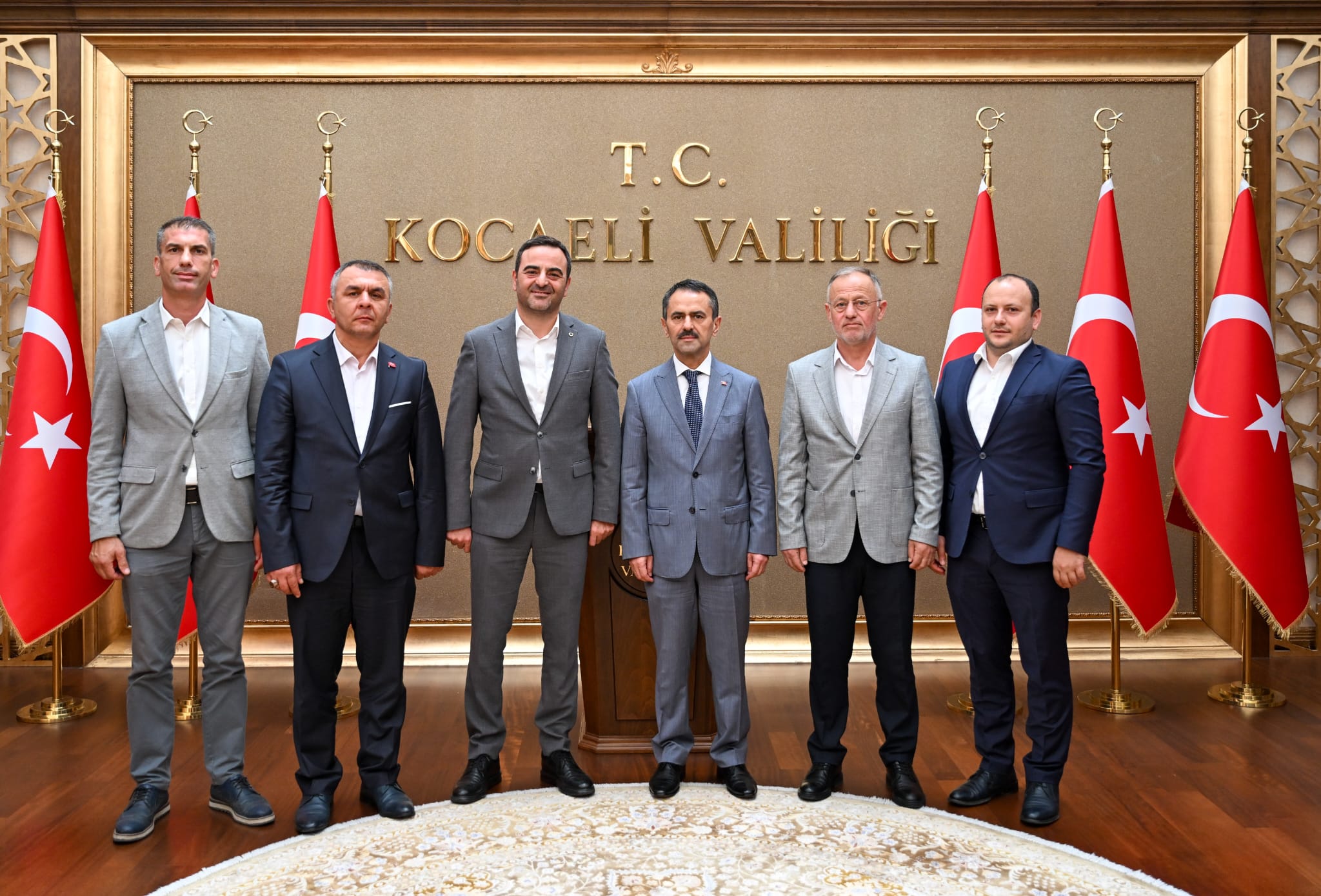 Bakan zlden Vali Aktaa Hayrl Olsun Ziyareti
