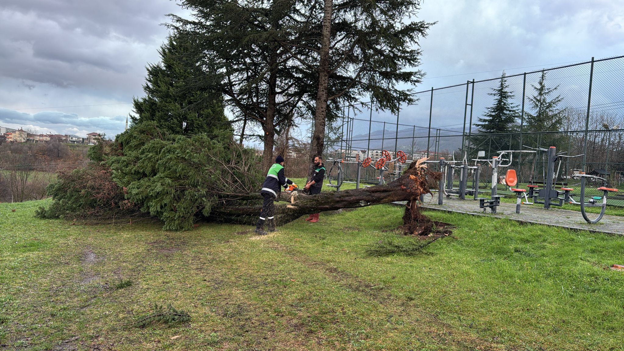 Ba�iskele�de F�rt�nan�n �zleri K�sa S�rede Silindi