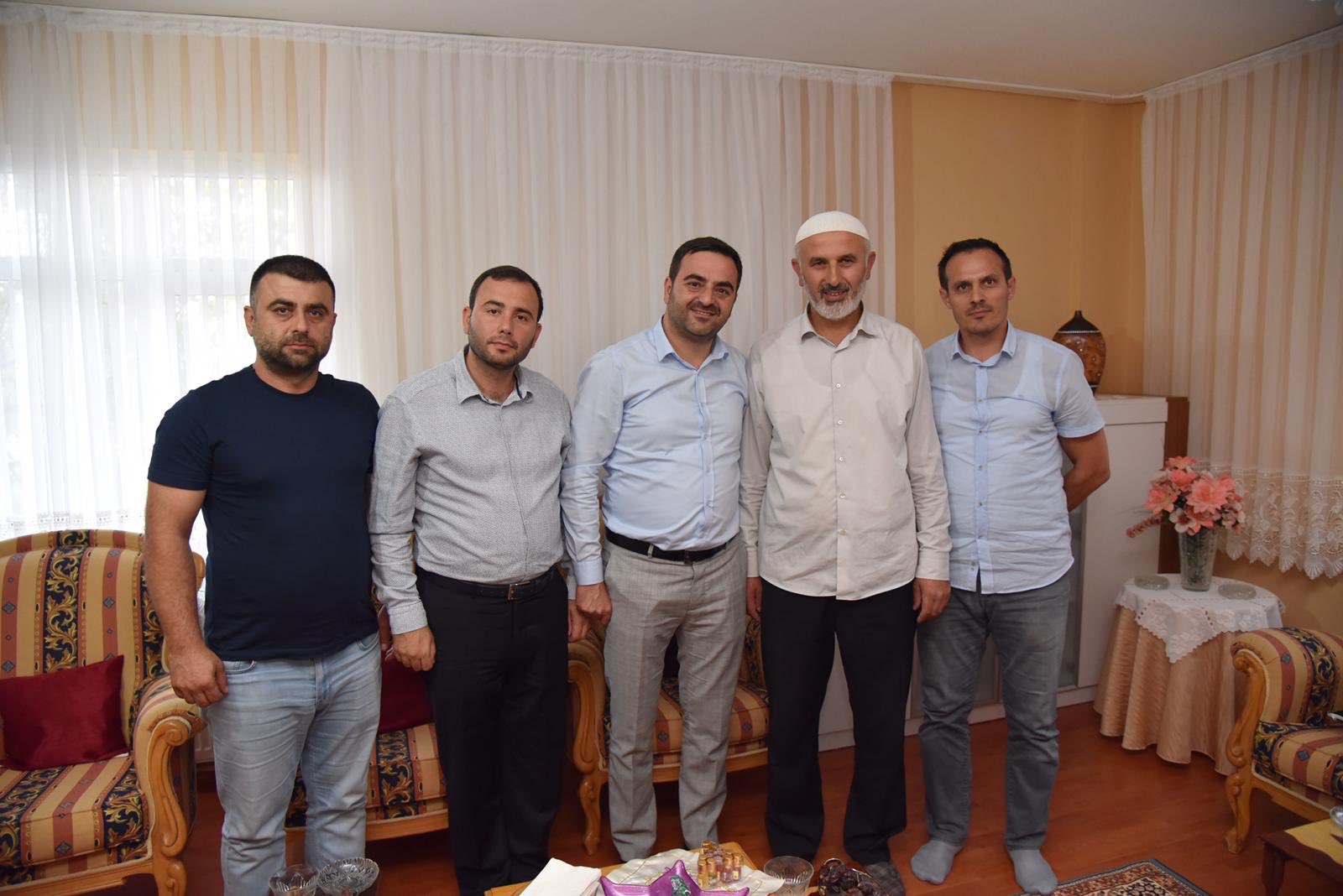 Bakan zl, Hac Ziyaretlerini Srdryor