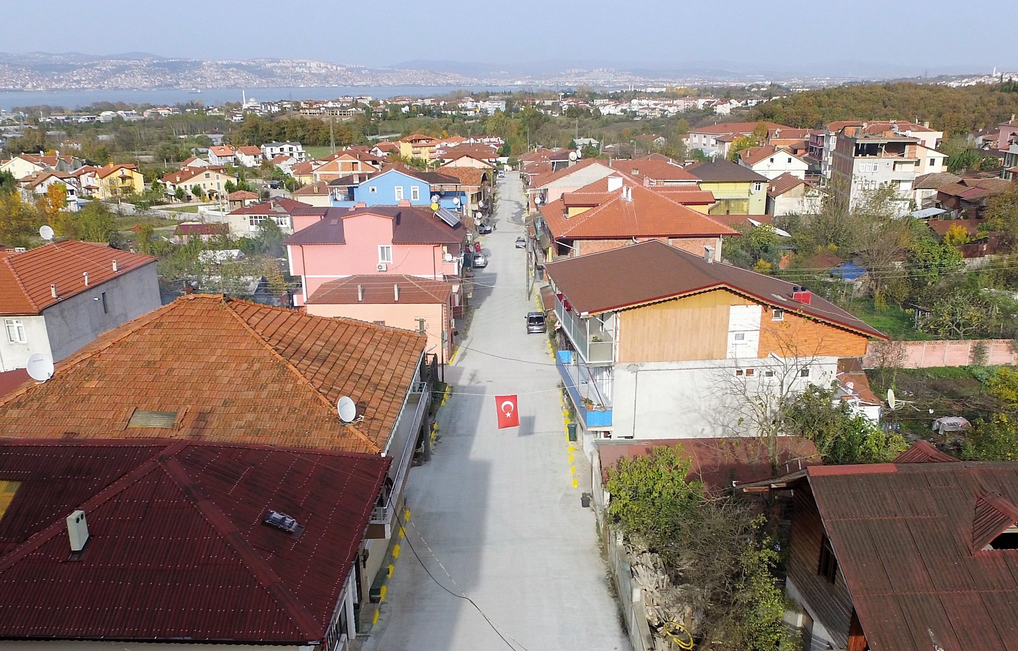 YOLLAR ZLYOR BORDRLER BOYANIYOR
