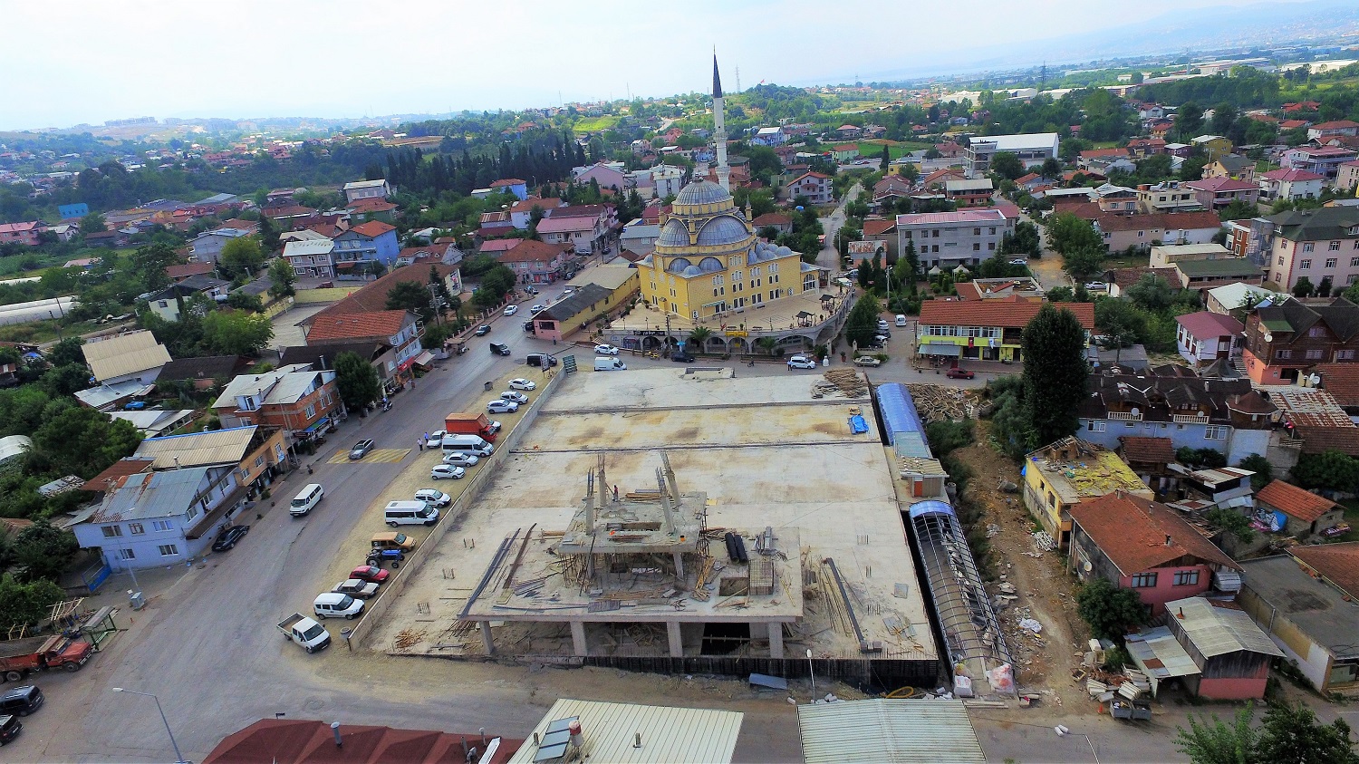 SEMT MEYDANININ OTOPARKI HAZIR