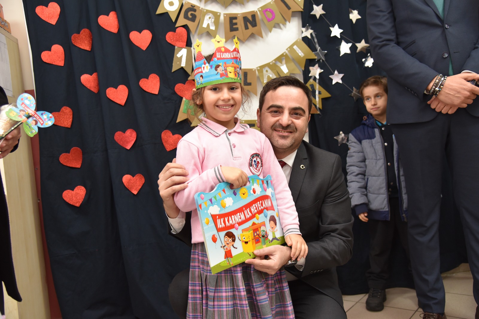 Bakan zl rencilerin Karne Heyecanna Ortak Oldu