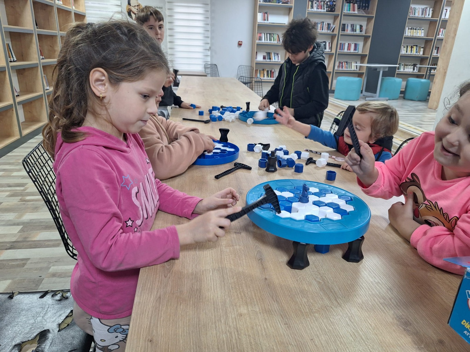 Ara Tatilde renciler Genhaneleri Doldurdu