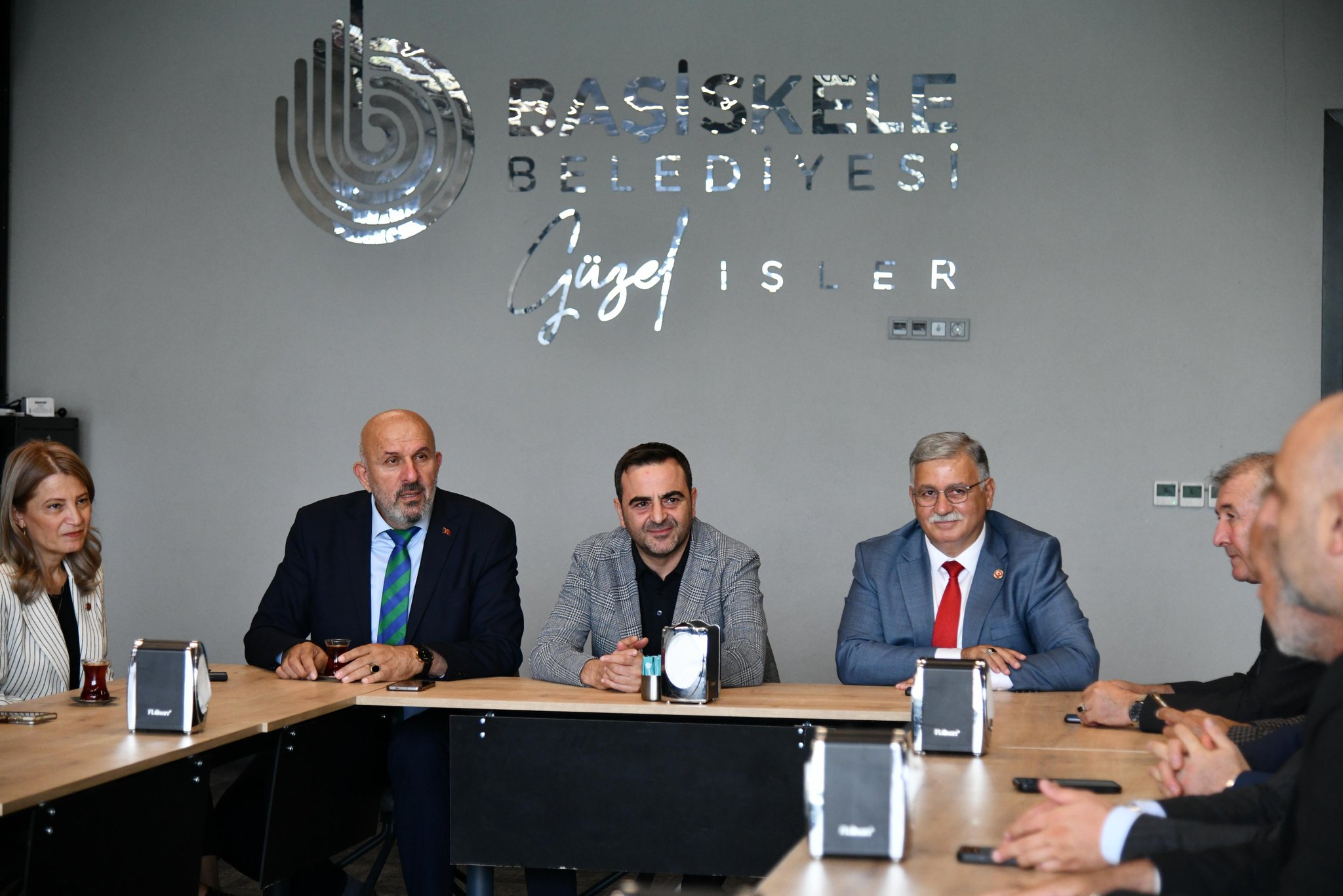 Bakan zl, Trkiye Muhtarlar Dernei Heyetini Arlad