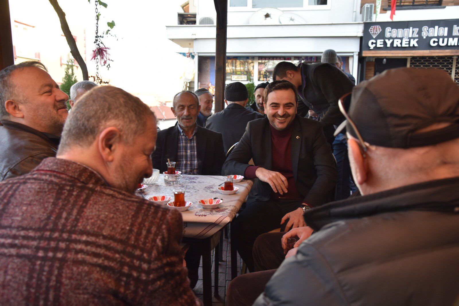 Bakan zl 7den 77ye Herkesin Gnlne Dokunuyor