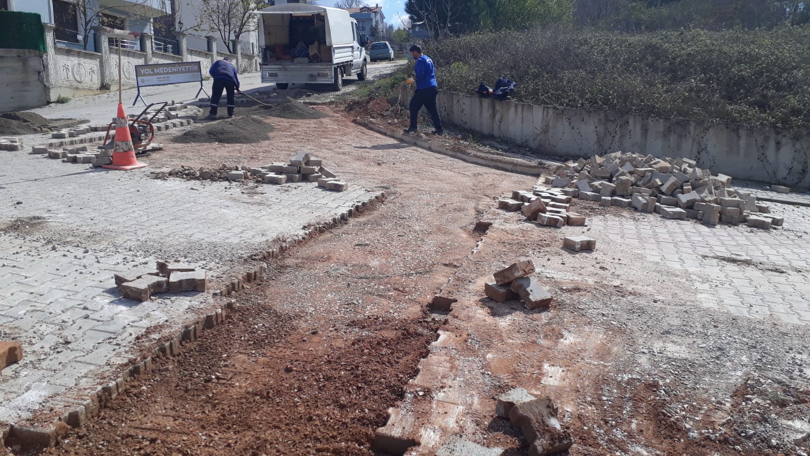 Baiskele Belediyesi Yollar ve Kaldrmlar Yeniliyor