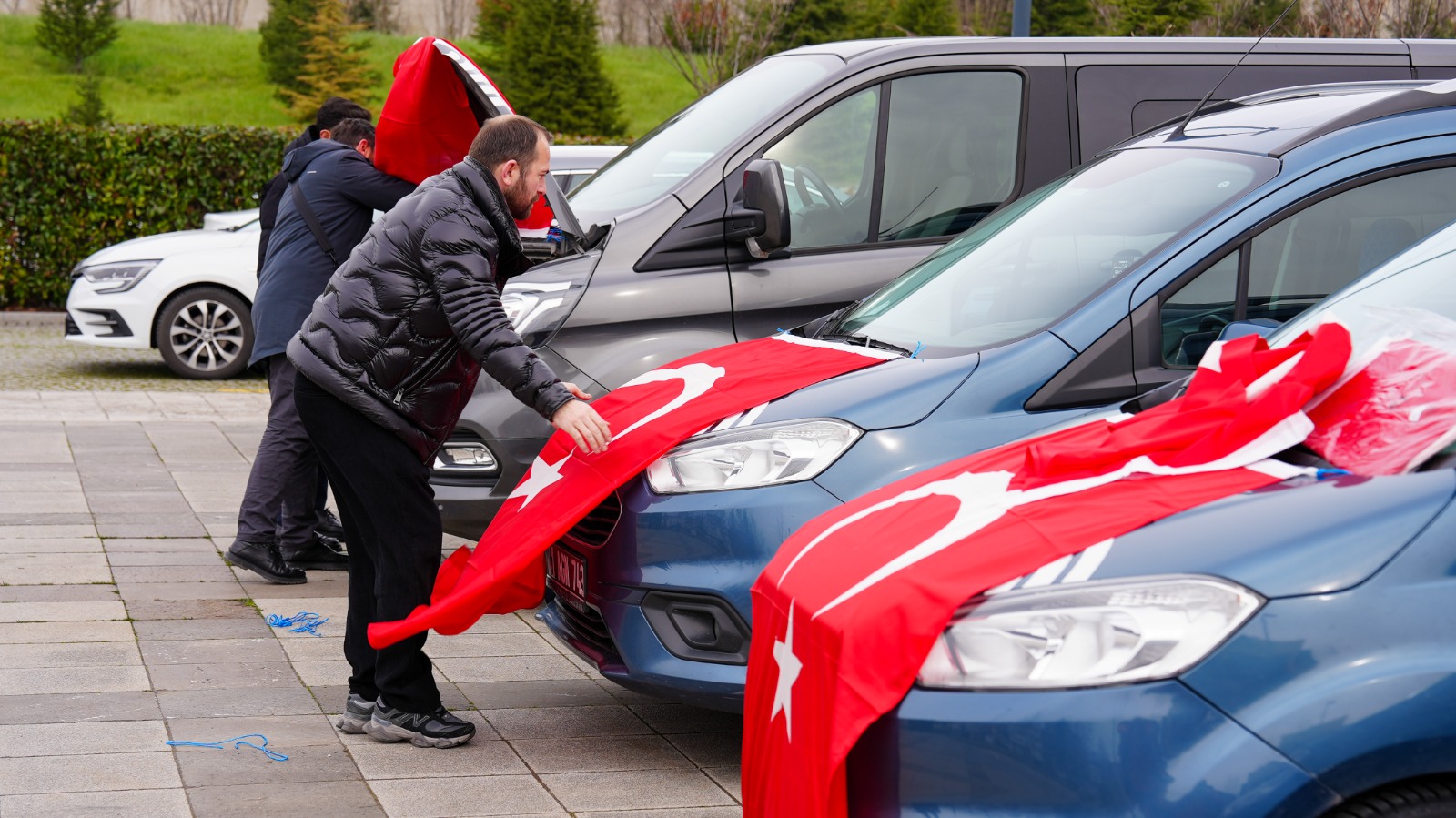 �anl� T�rk Bayra��m�z Her Zaman Ba� Tac�m�z