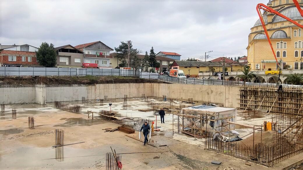 SEMT MEYDANINDA ALIMALAR SRYOR