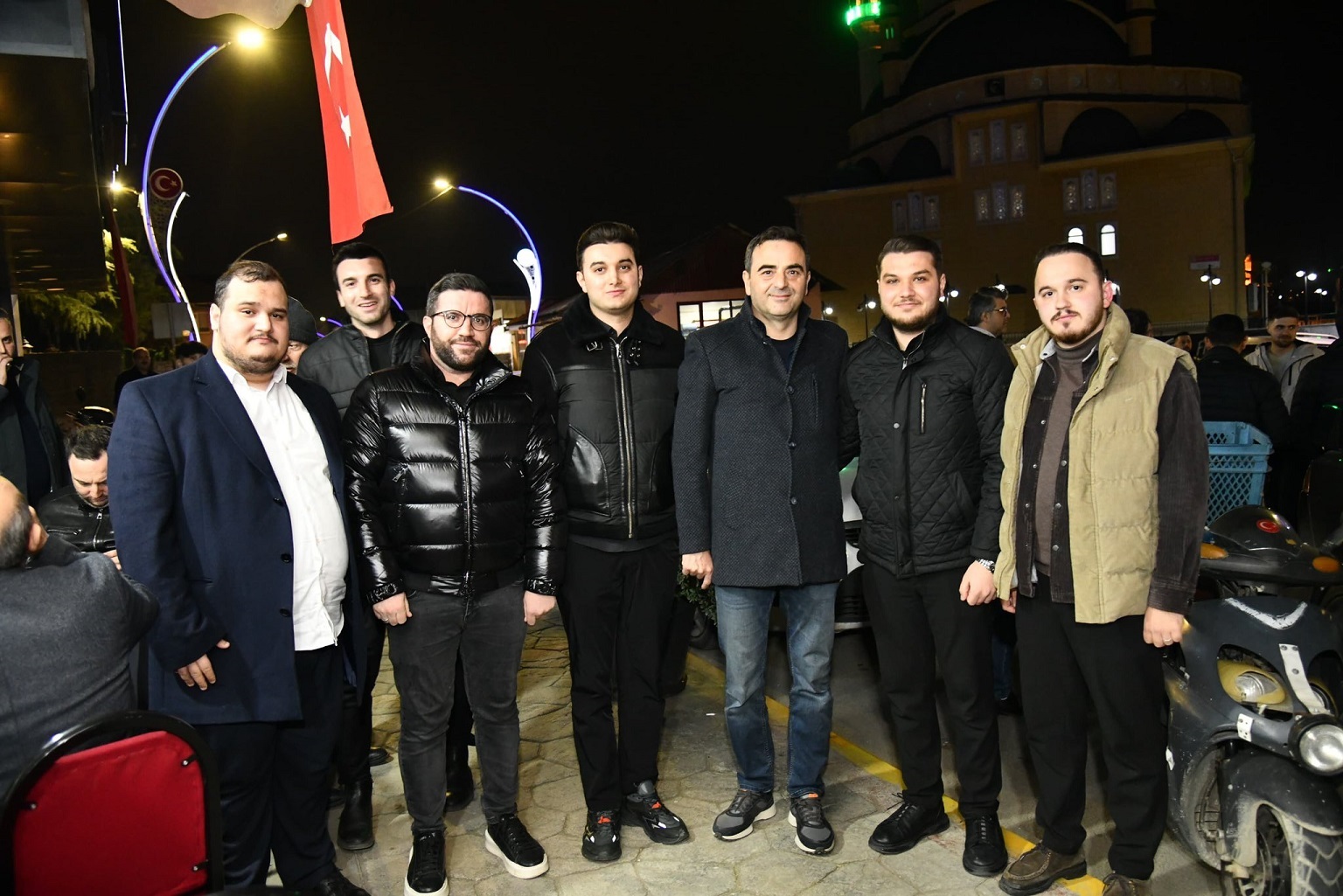 Ba�kan �zl�, Ramazan��n �klimini Hem�ehrileriyle Ya��yor