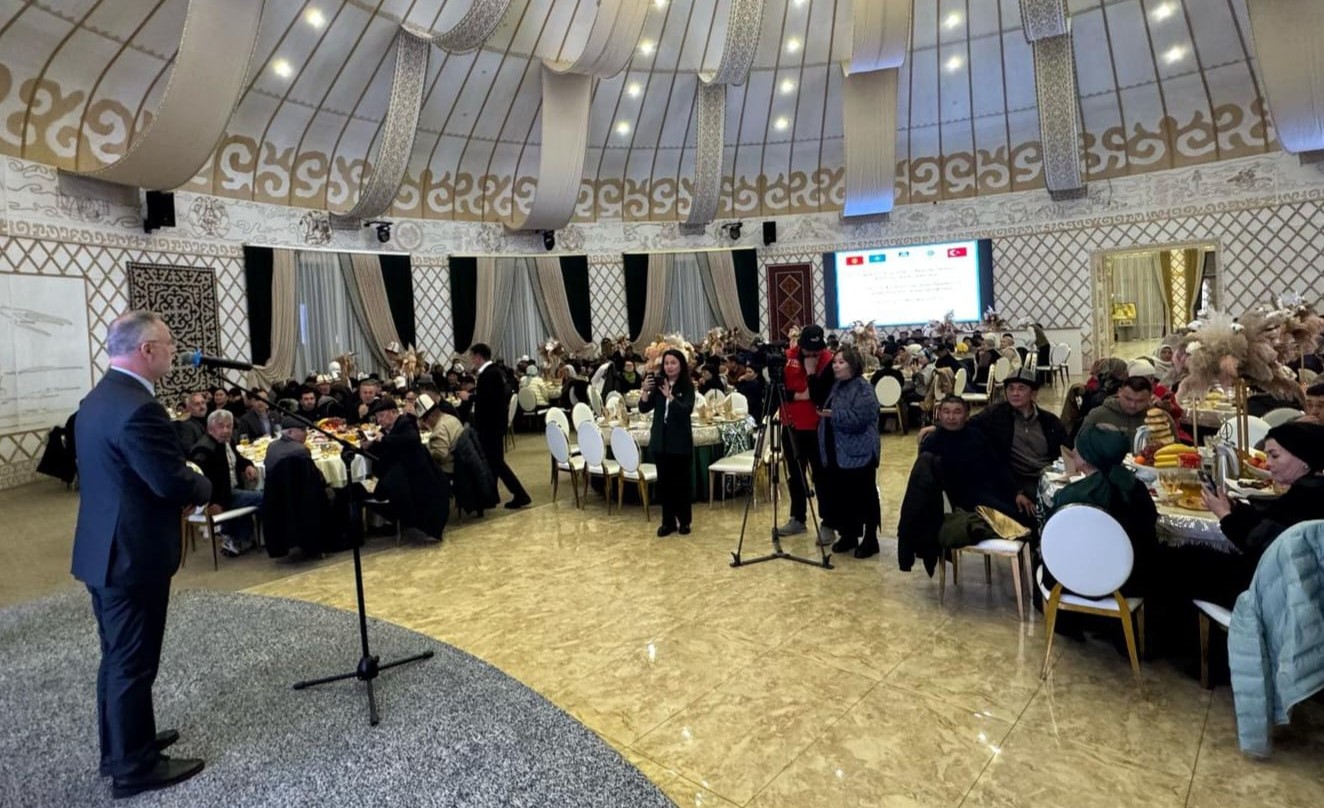 Baiskele Karde ehir olpan Atada ftar Sofras Kurdu