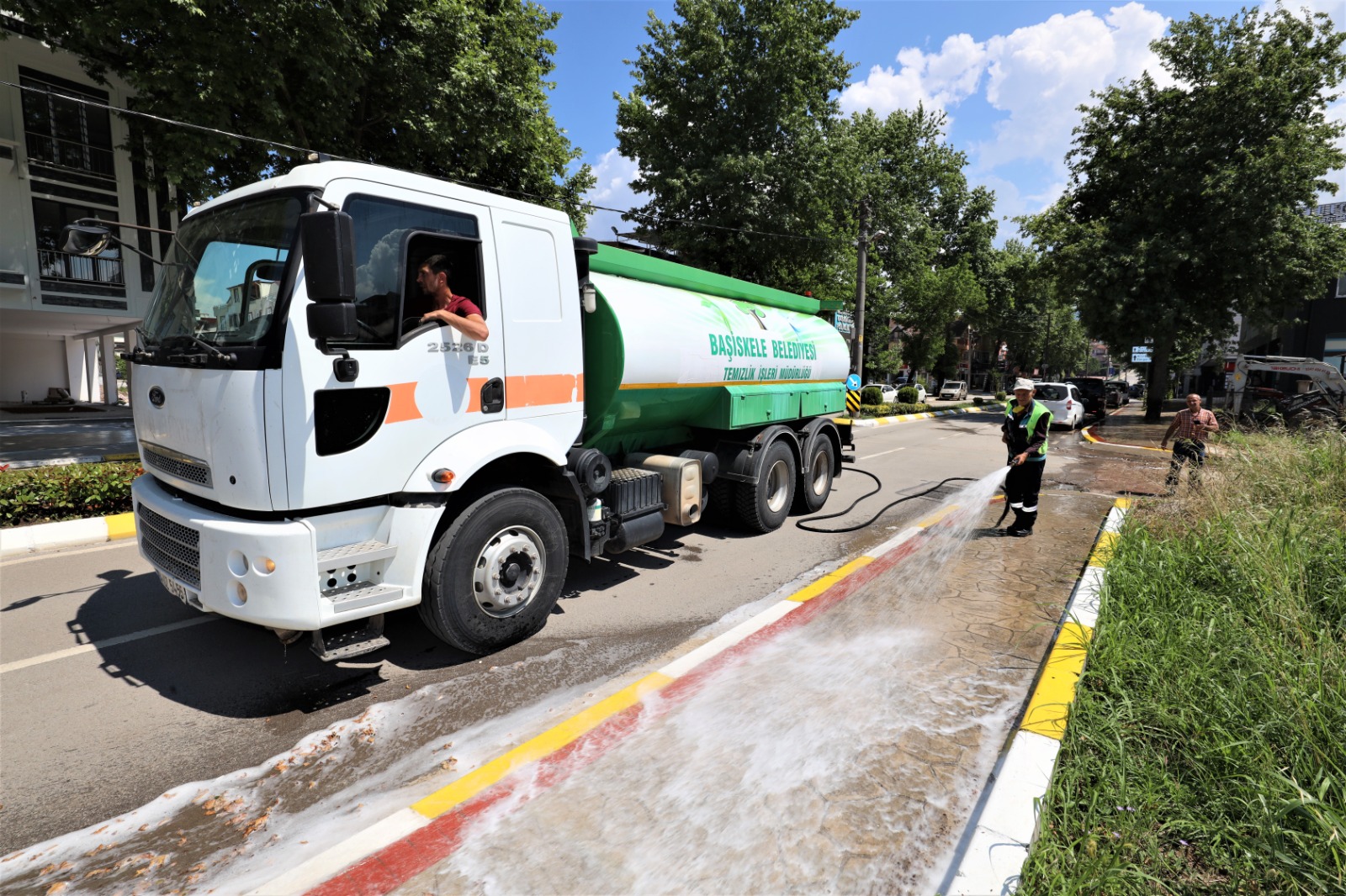 Yol Ykama almalar Dzenli Olarak Devam Ediyor