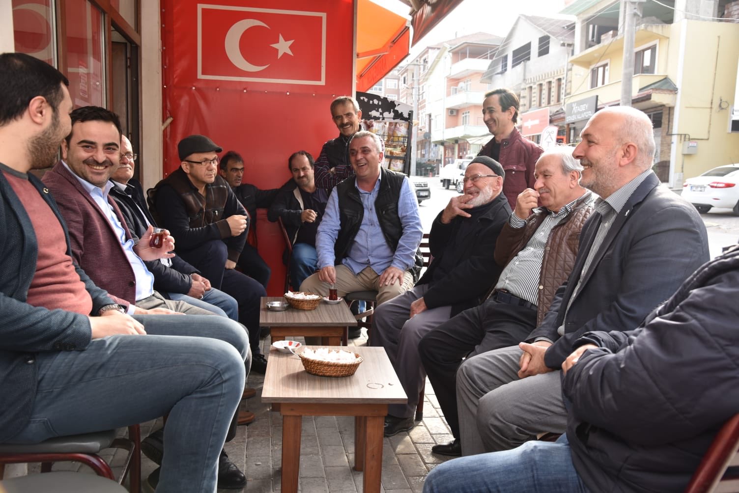 Bakan zl Baiskelede Gl Gnl Balar Kuruyor 