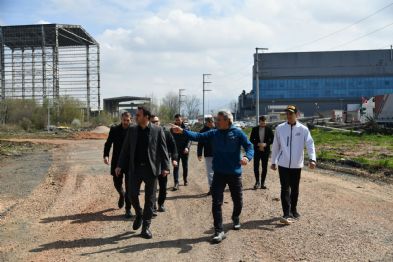 Ba�kan �zl� Motorcu E�itim Pisti�ndeki �al��malar� �nceledi