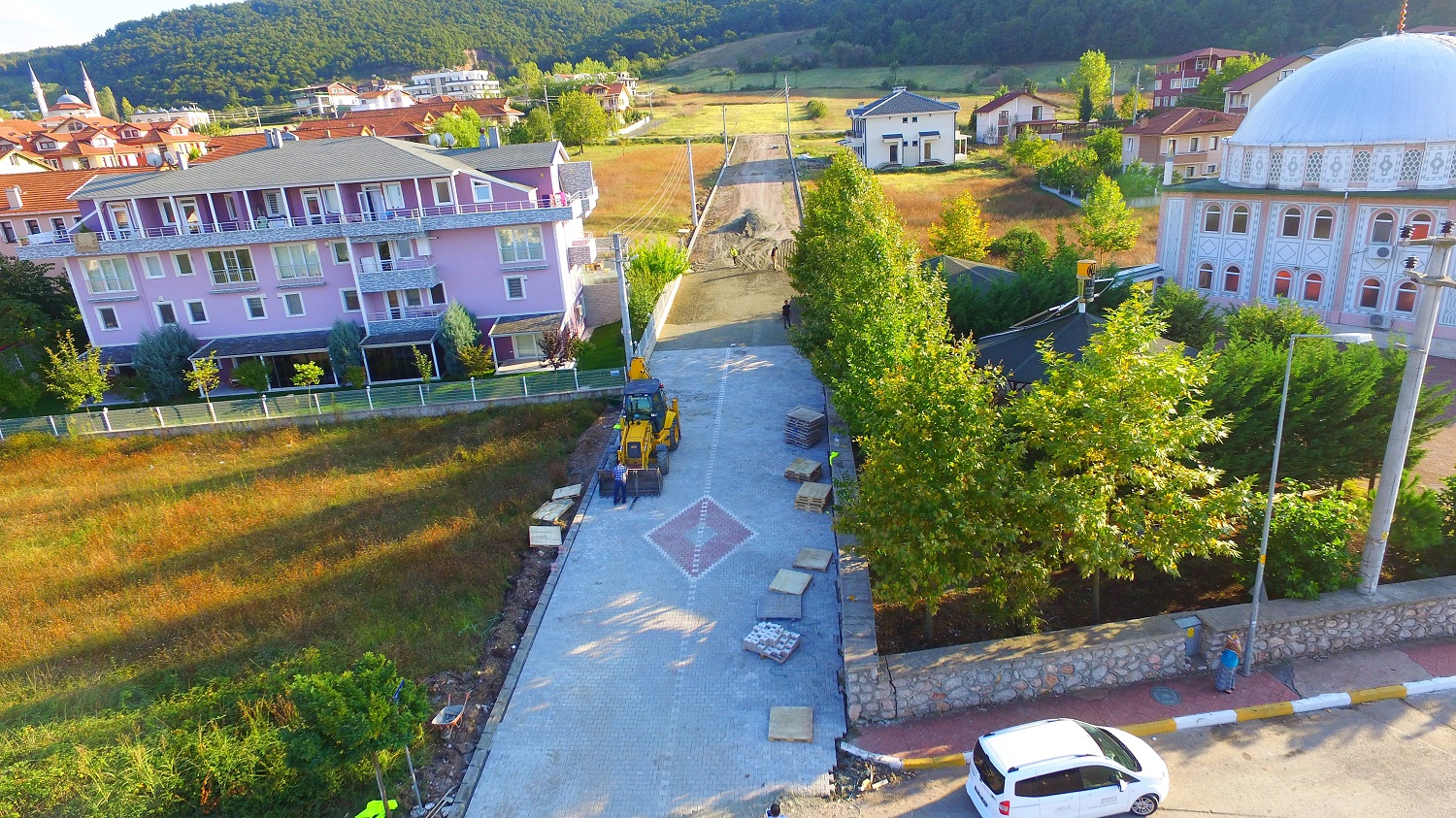 MESCT SOKAA PARKE YOL