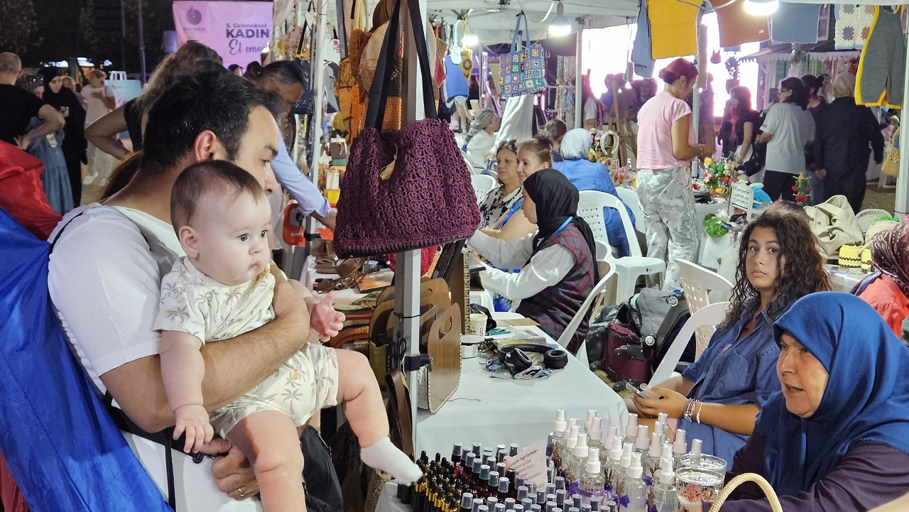 Baiskelede Kadn El Emei Festivali Youn lgi Grd