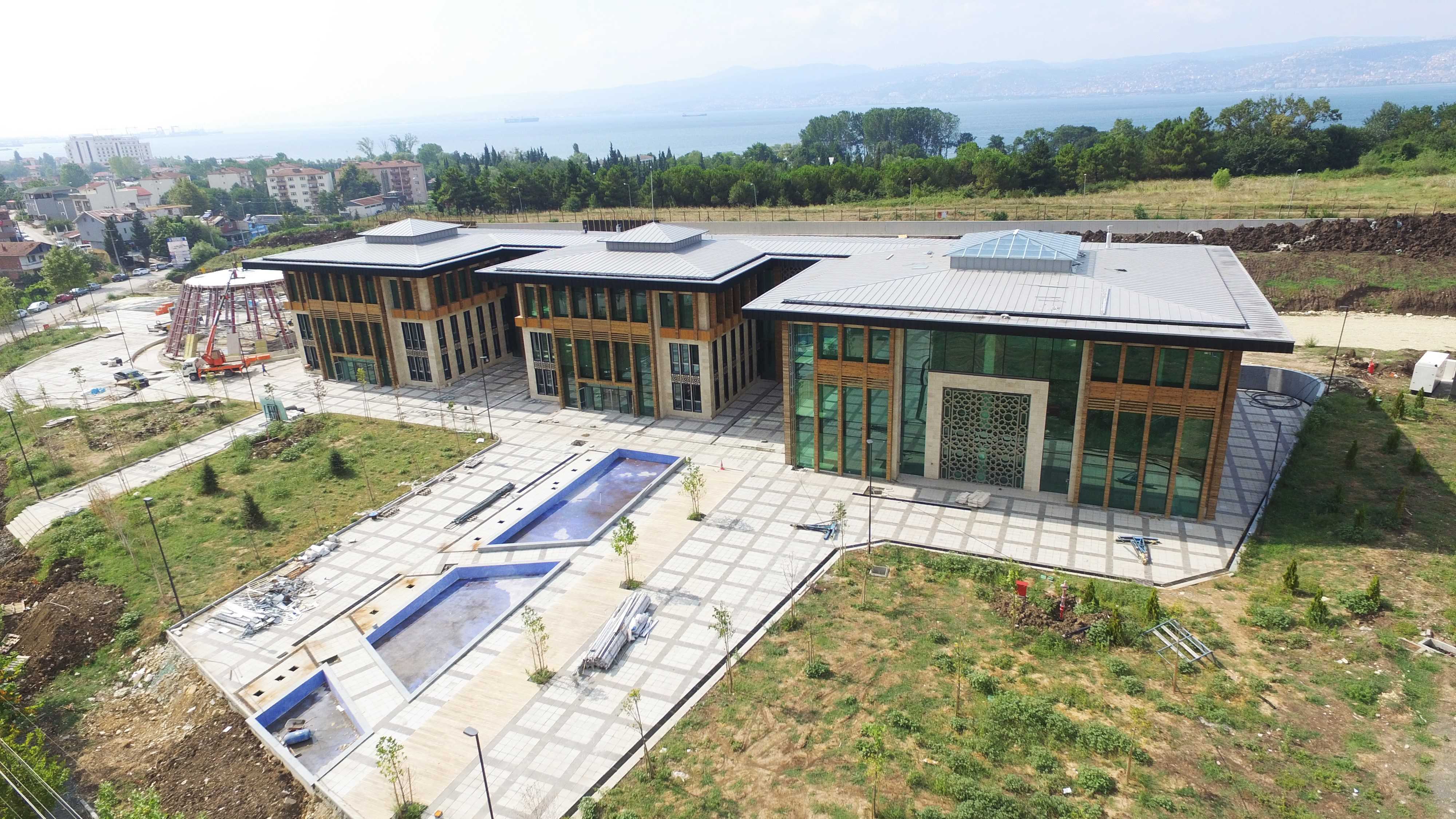 MODERN HZMET BNASINDA SON RTULAR