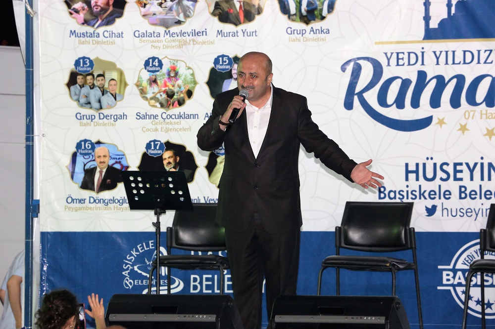 RAMAZAN GECELERNN HAZZI BASKELE SAHLݴNDE