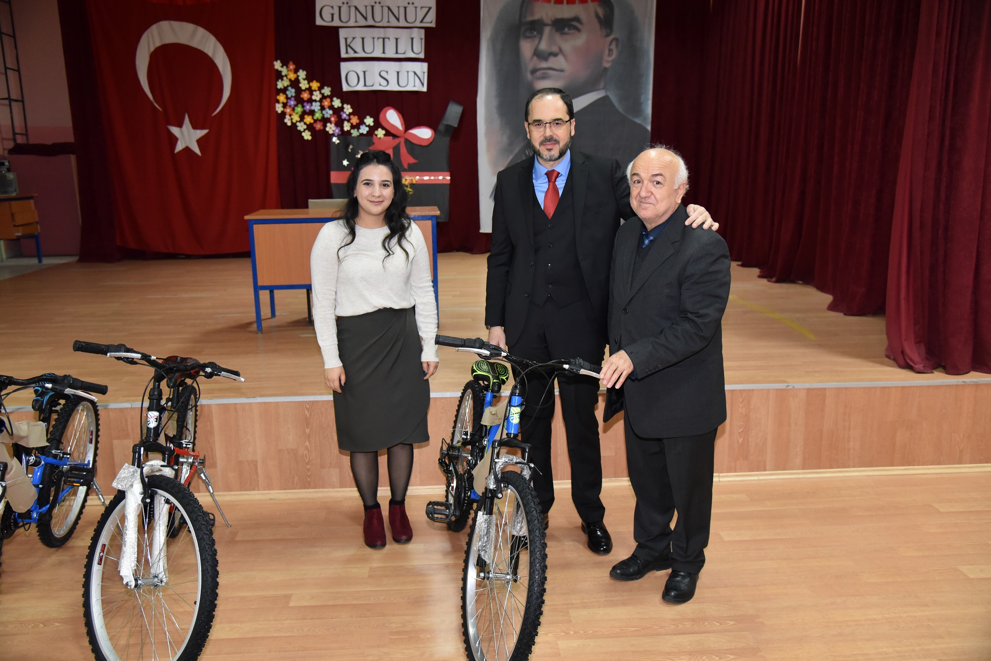retmenlerimiz Ayrcalklarn Hissediyor