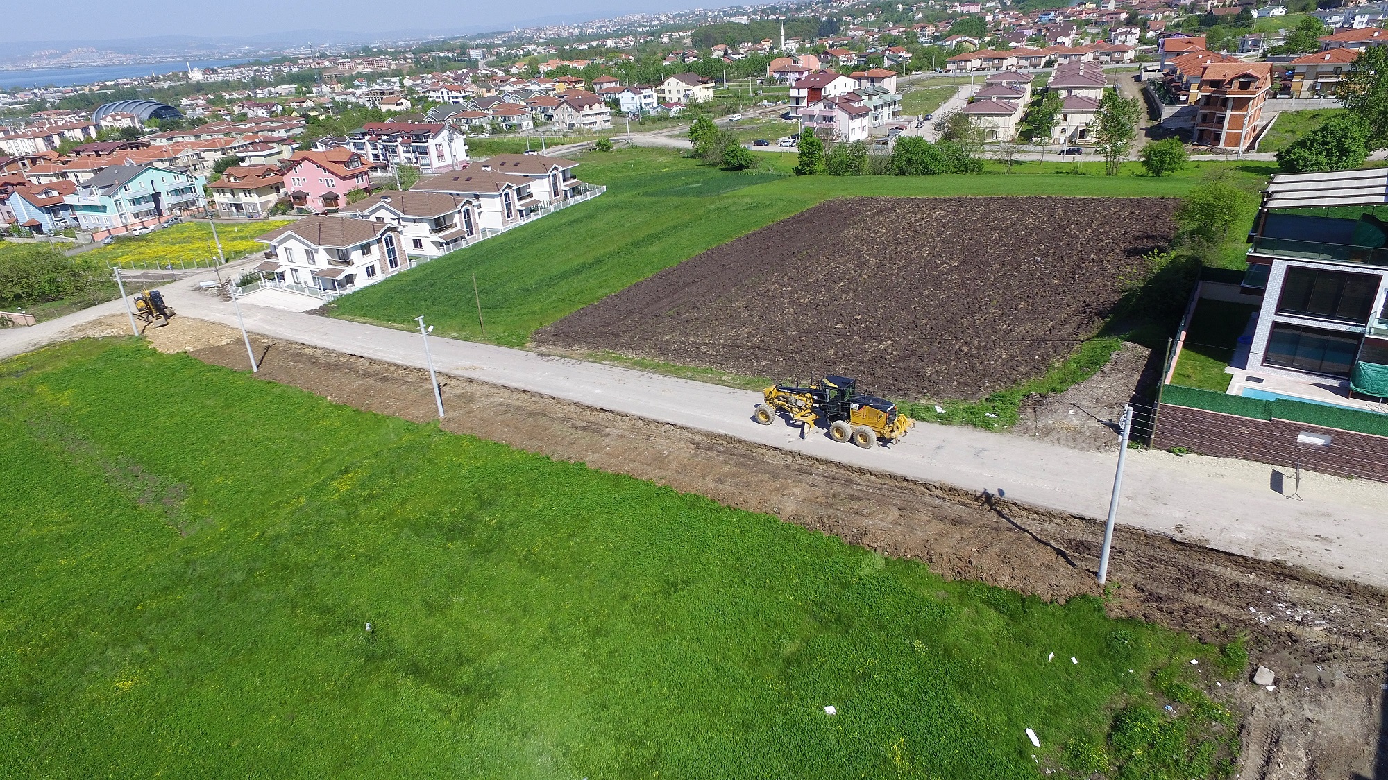 HNKAR SOKAKTA YOL GENLETME ALIMASI