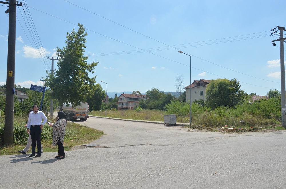 SEYMEN YEN YALI SOKAA ESTETK DUVAR YAPILACAK