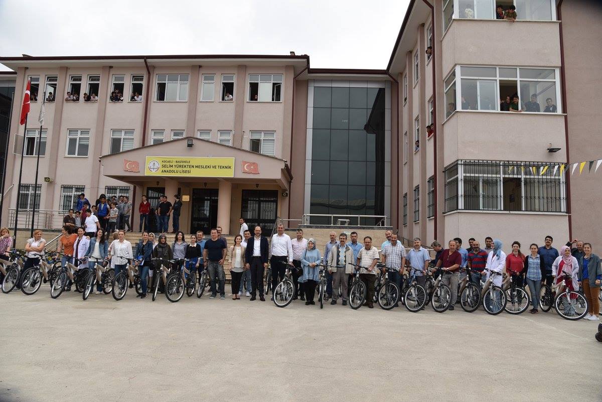 Baiskelede Eitimci Olmak da Ayrcalk