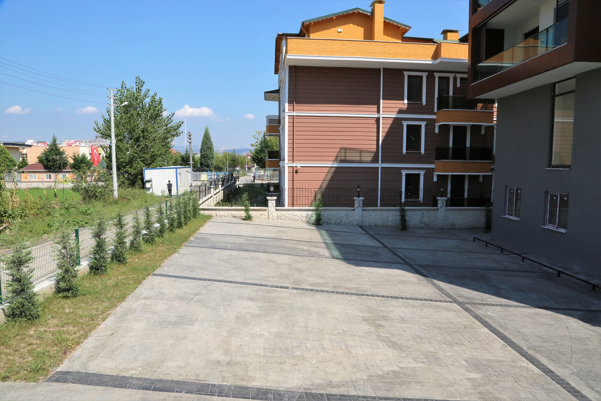 HER DAREYE BR OTOPARK VE AA ART