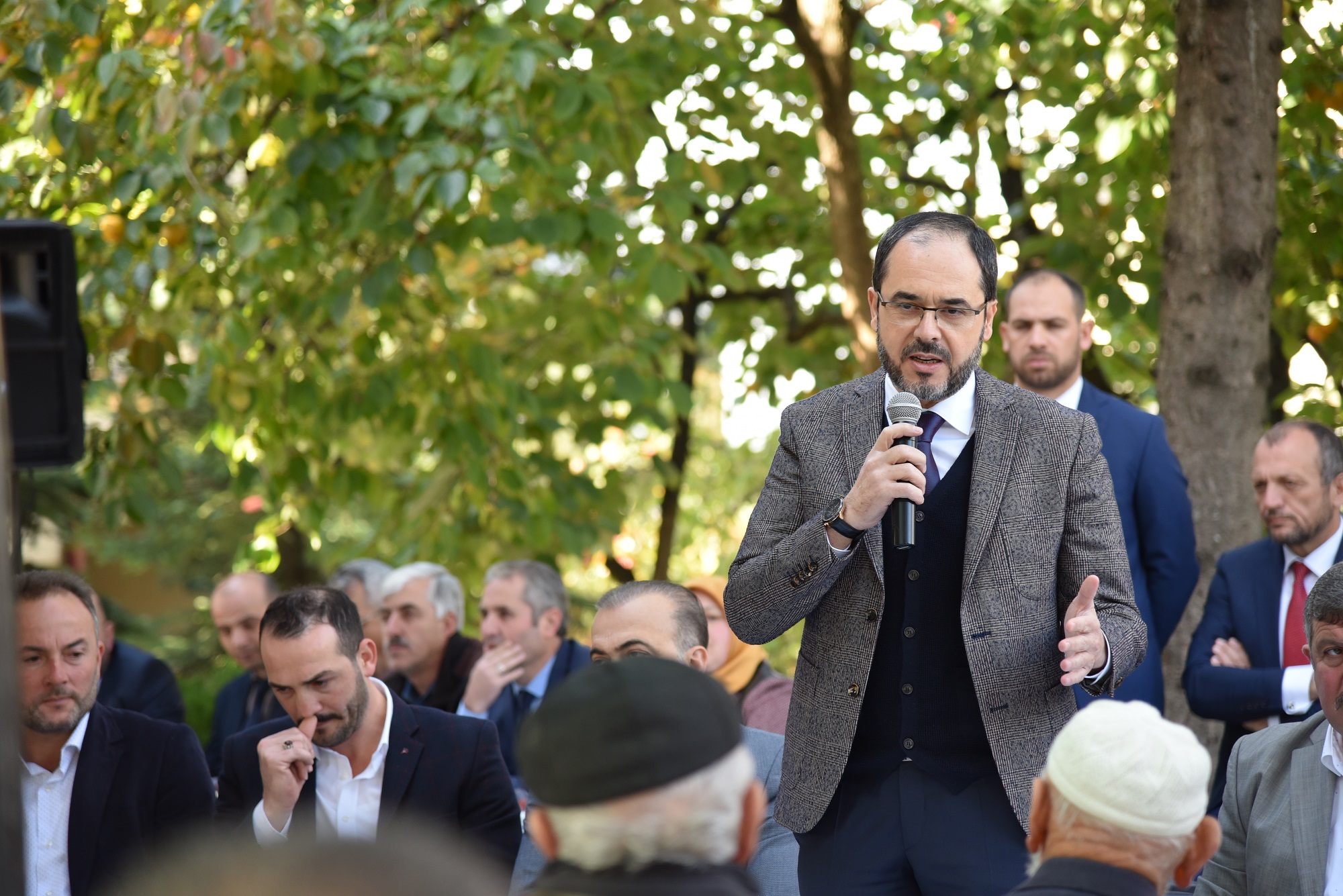 HALKLA  E HALKIN NDE BR BAKAN