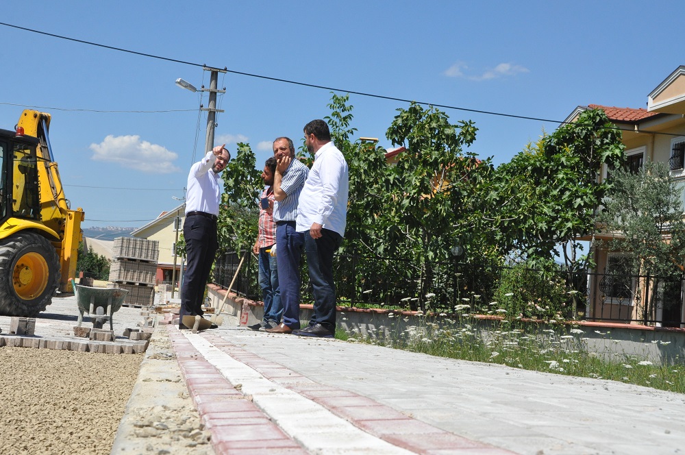 BASKELEDE PARKE YOL ALIMALARI DEVAM EDYOR