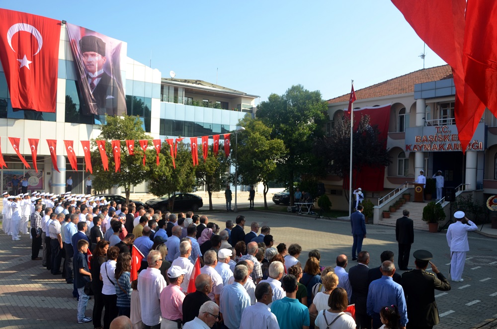 30 AUSTOS ZAFER BAYRAMI KUTLANDI