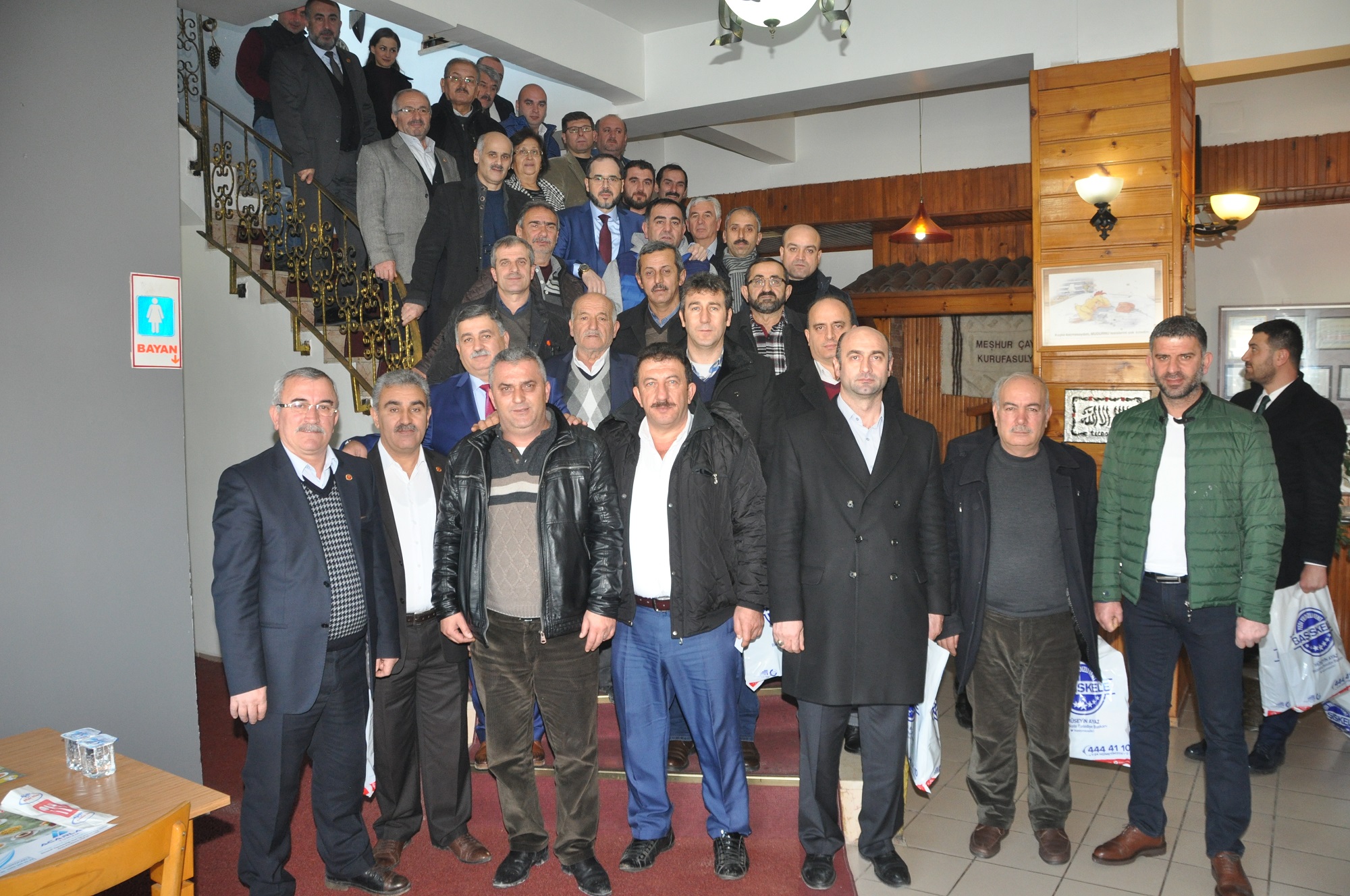 "BZ HALKIMIZA YAKIANI YAPMAKLA MKELLEFZ"