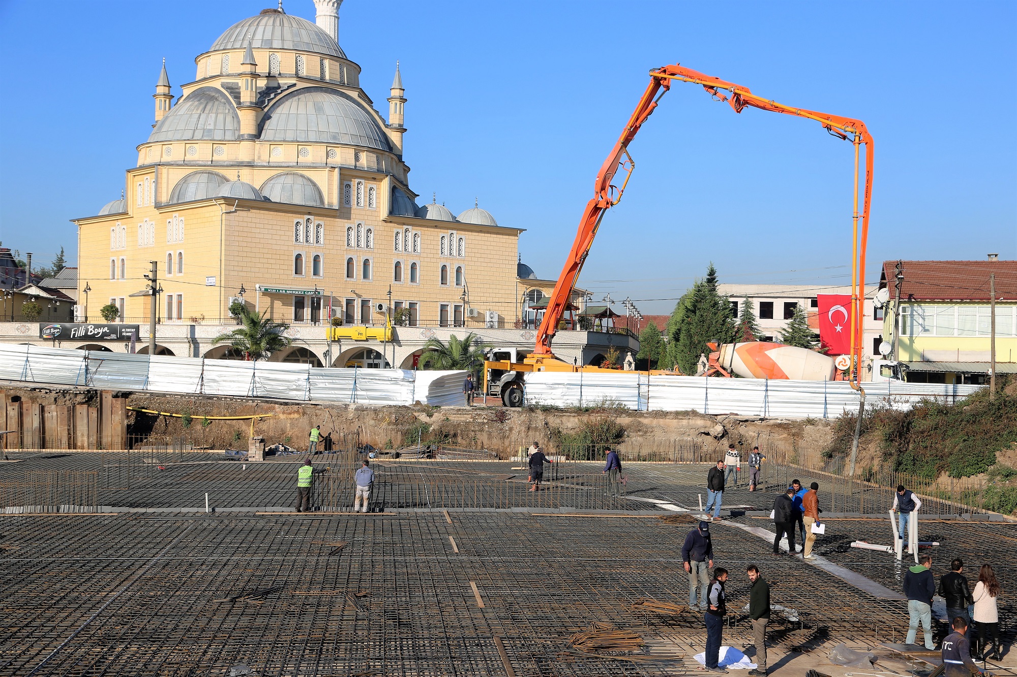 MEHMETAA SEMT MEYDANININ OTOPARK TEMEL ATILDI