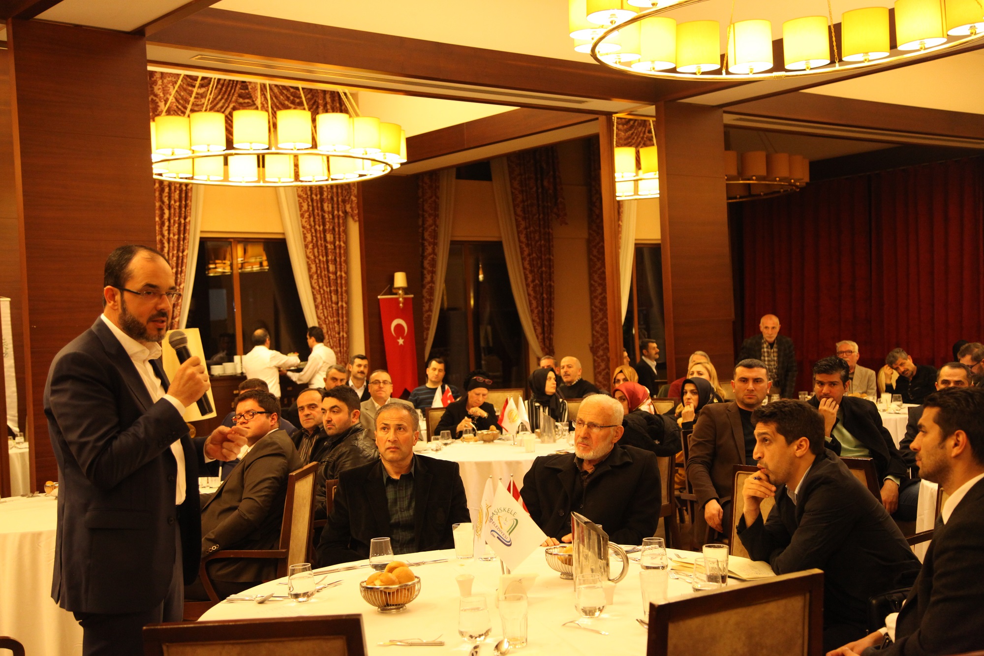 7 YILDIZLI KENTN STE YNETCLERYLE TOPLANTI