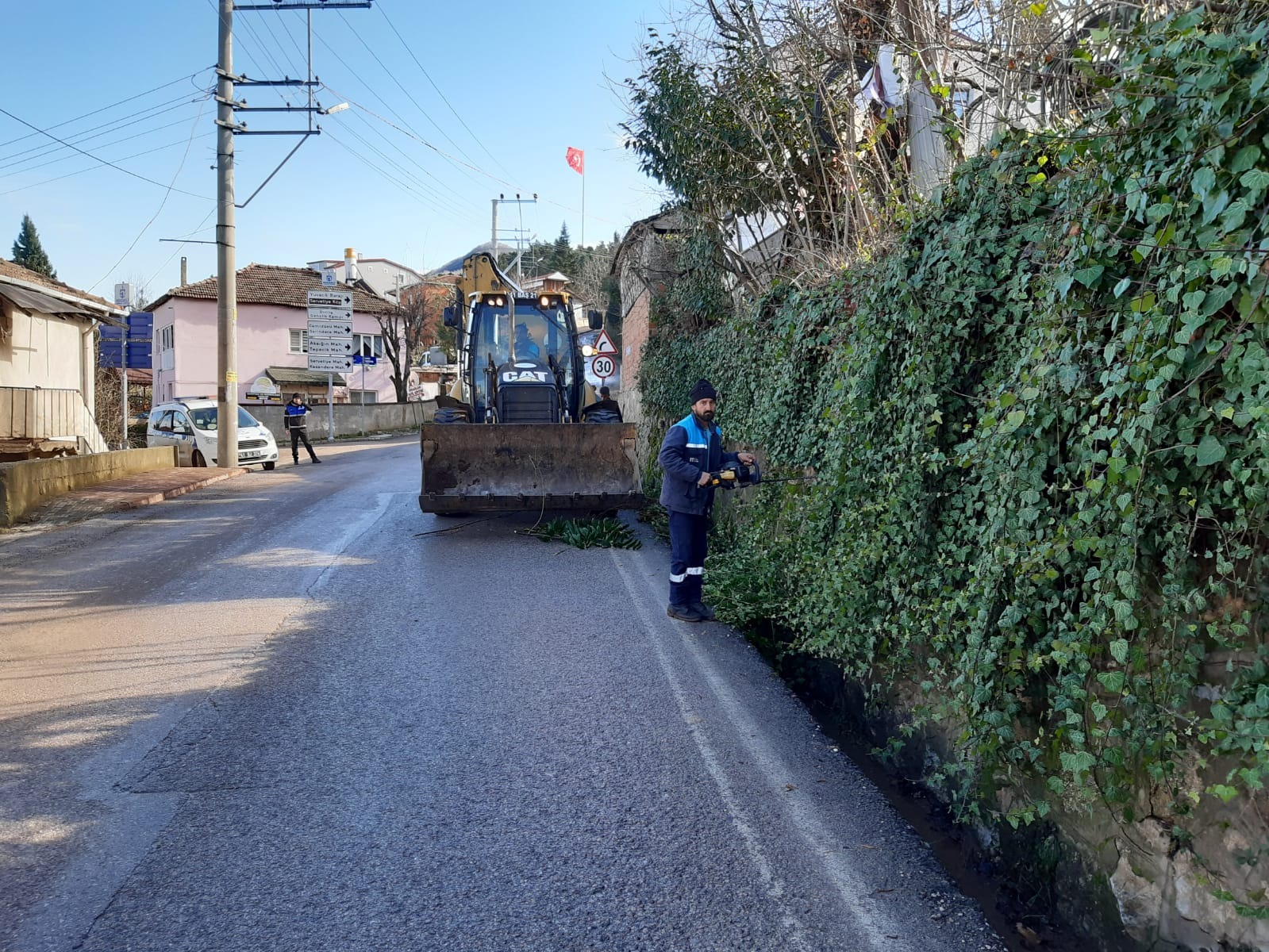 Ara ve Yaya Trafii in Aa Budama almas