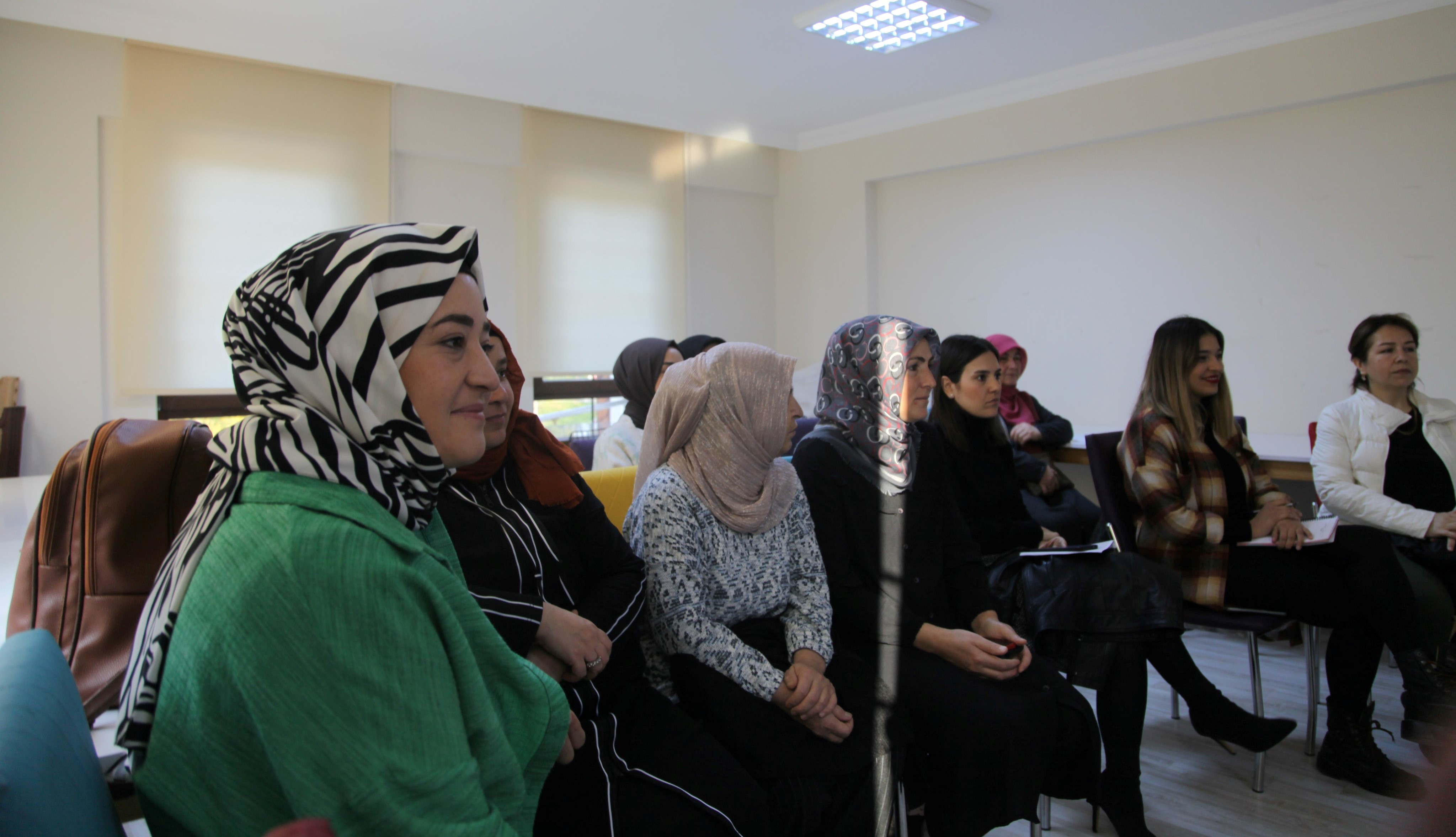 Aile Akademisinde "Salkl Karde likileri" Eitimi