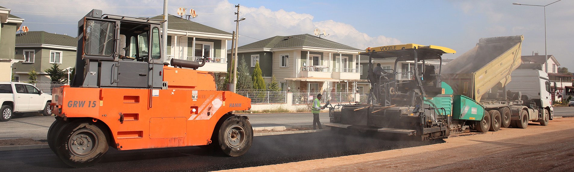 Baiskelede yollar geniletiliyor ve asfaltlanyor