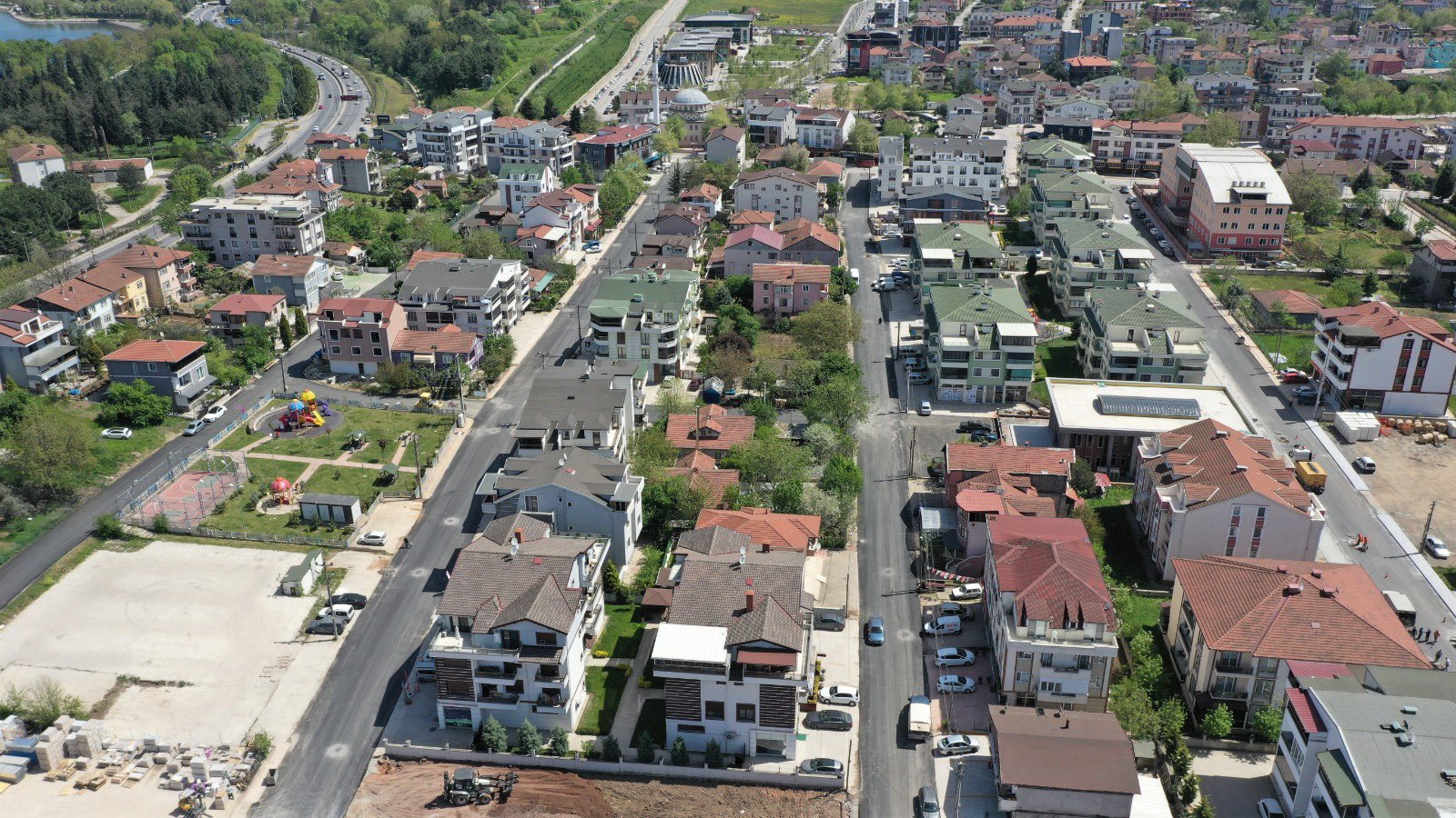 Baiskelede 4 Cadde Boydan Boya Asfaltland