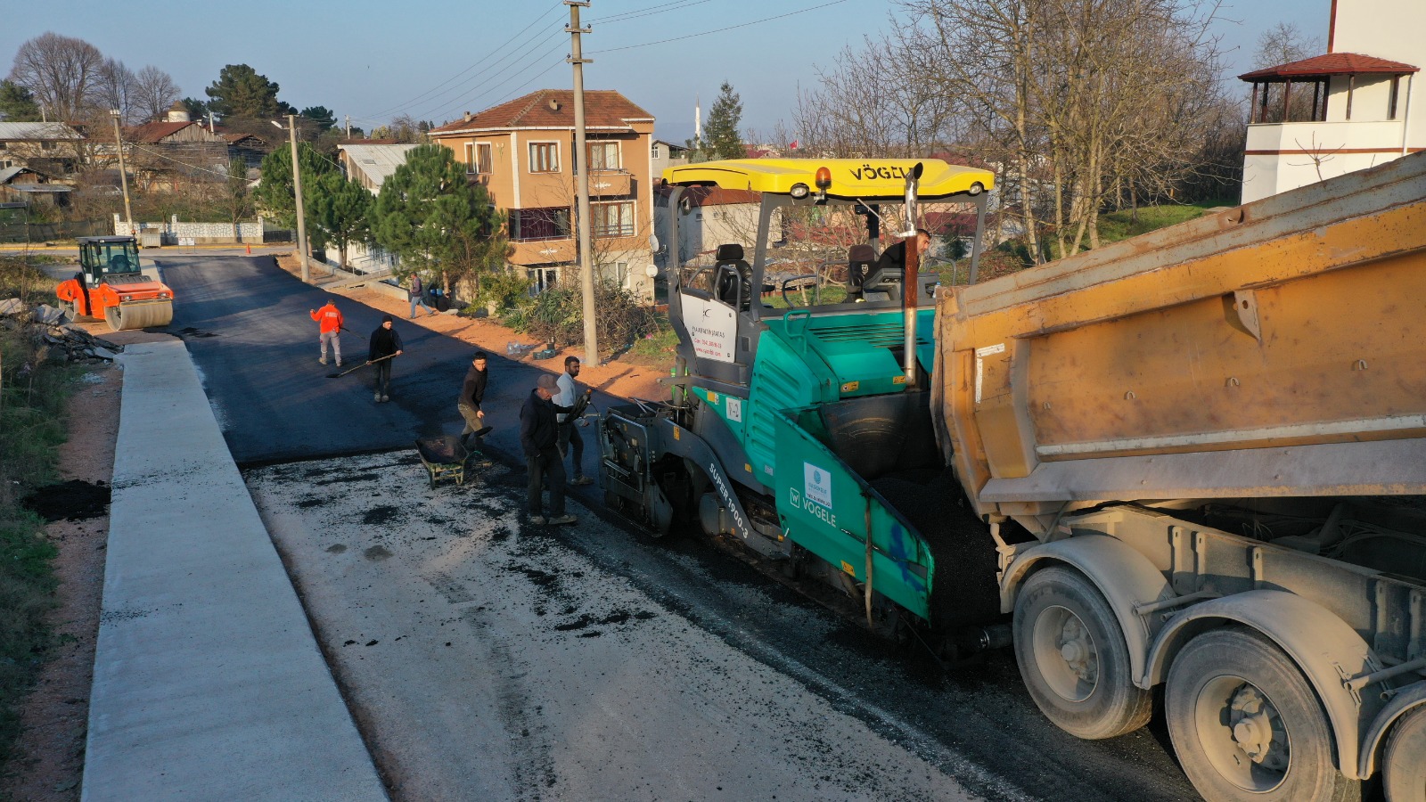 Baiskelede  Sokak Daha Asfaltlanyor