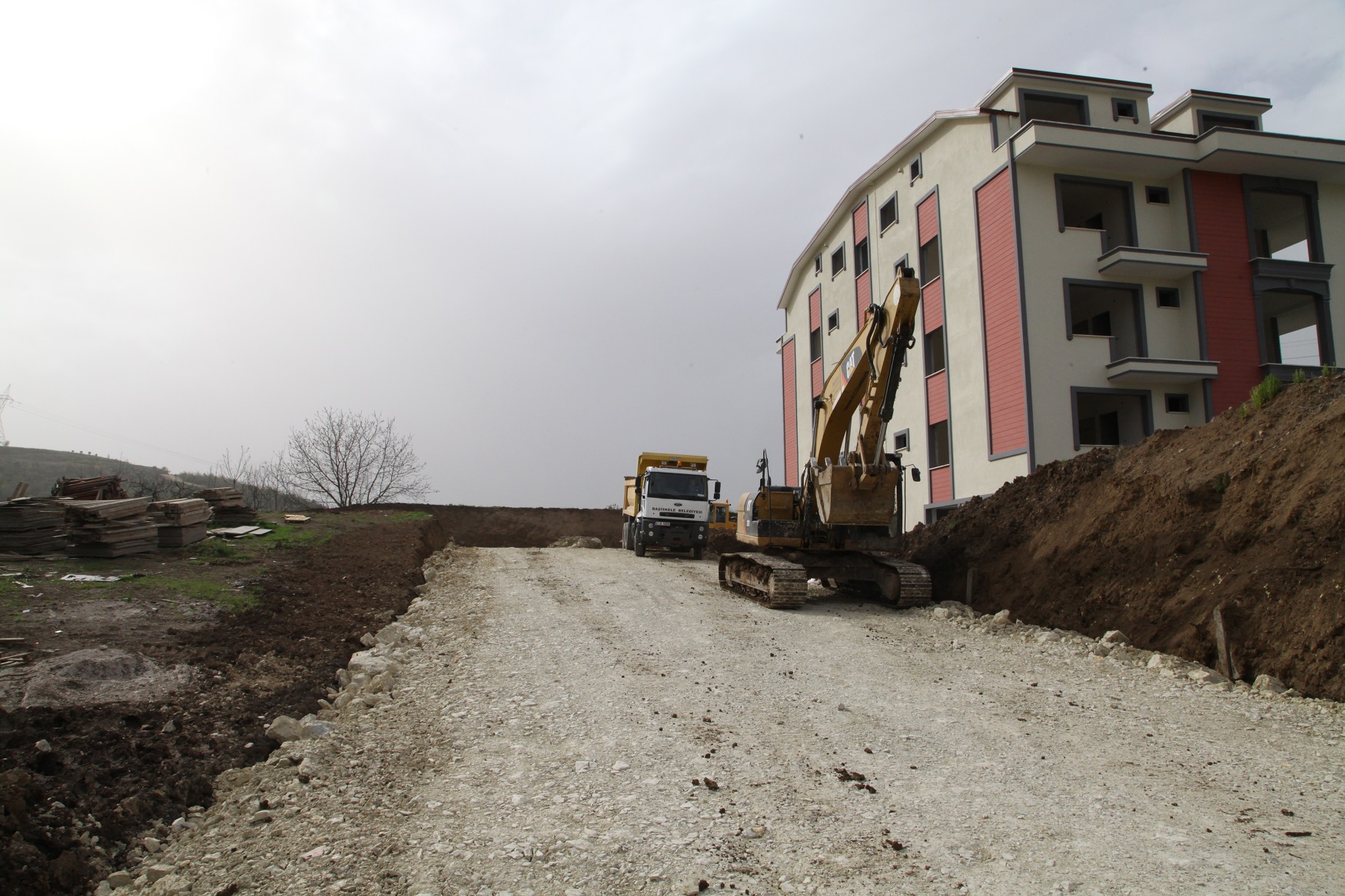Baiskele Byyor, Yeni Yollar Yaplyor
