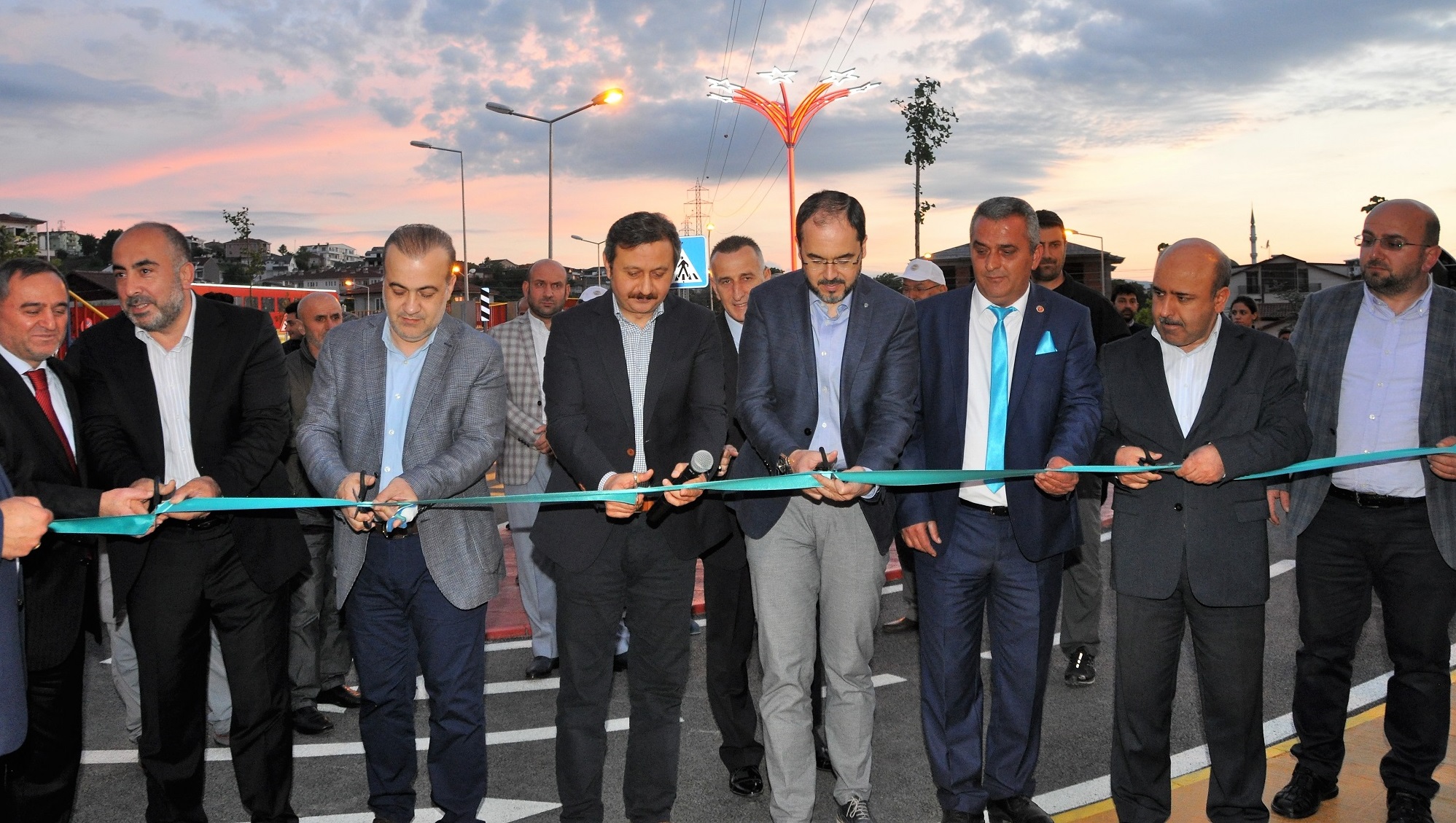BASKELE EZBER BOZMAYA DEVAM EDYOR