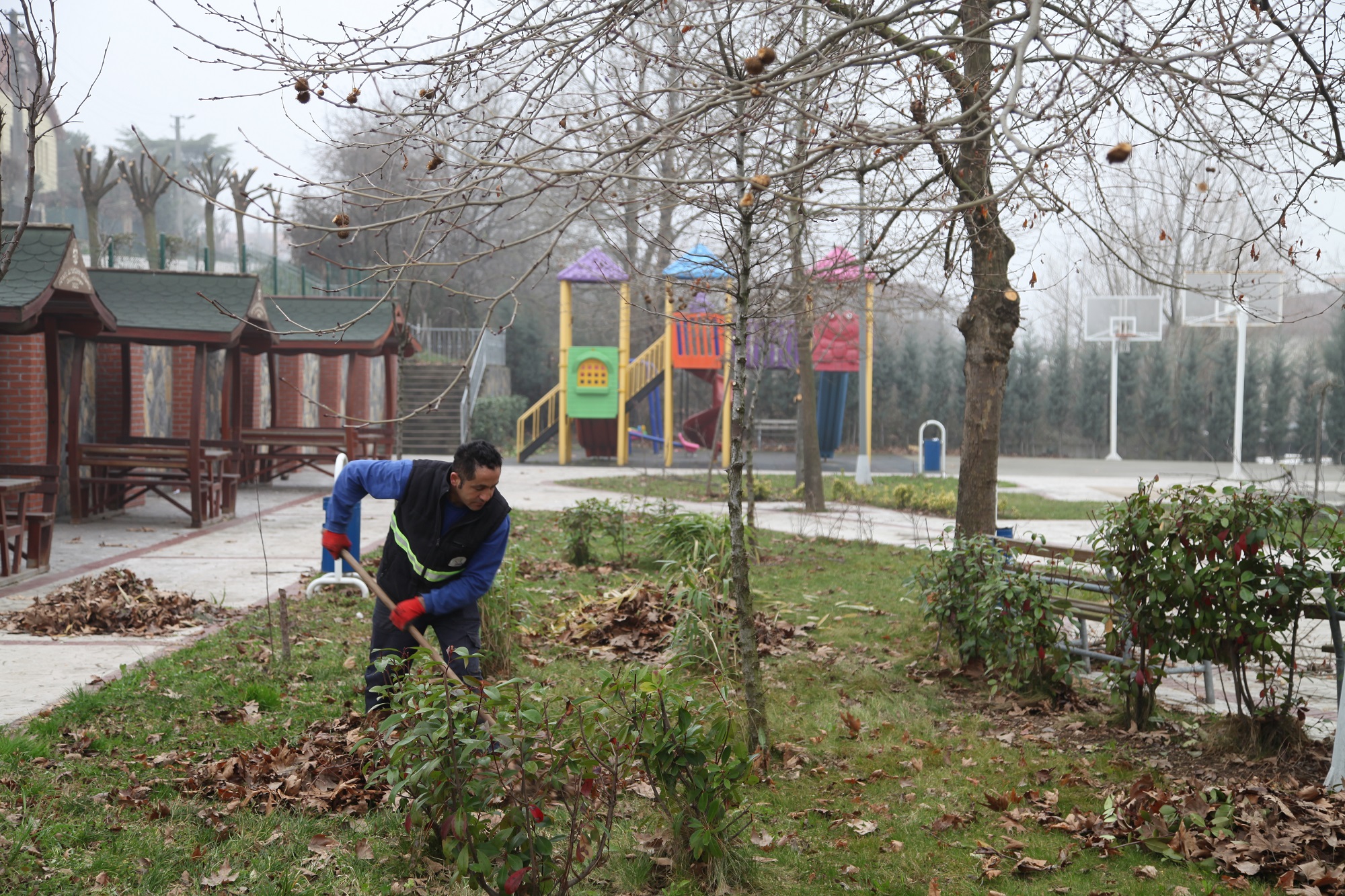 BASKELE PARKLARI BAHARA HAZIRLANIYOR