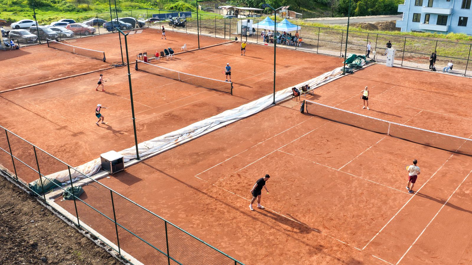 19 May�s�a �zel Tenis Turnuvas�