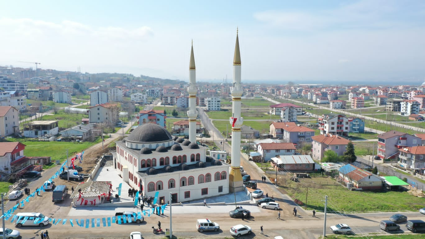 Baiskele Mehmed Akif Ersoy Camii Dualarla badete Ald