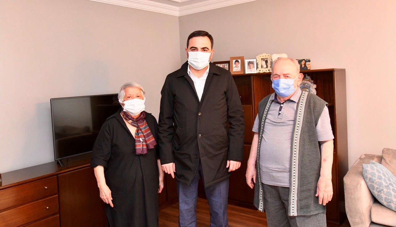 Bakan zl Byklerinin Hayr Dualarn Alyor